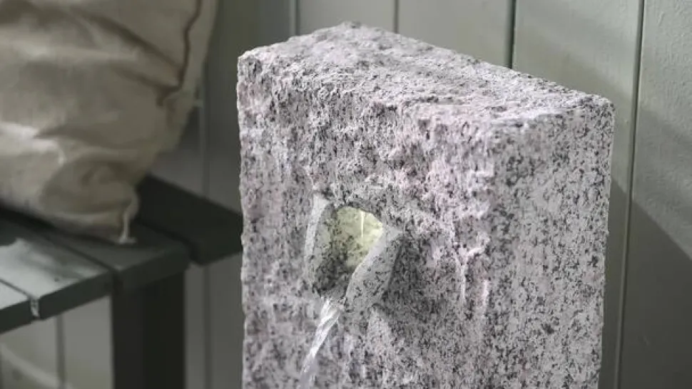 Dehner Granit-Gartenbrunnen Peel, ca. H70 cm