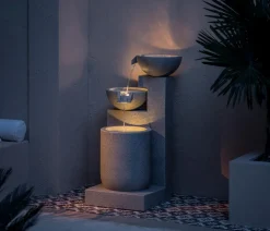 Dehner Polyresin-Gartenbrunnen Samson, solarfähig, ca. H100 cm