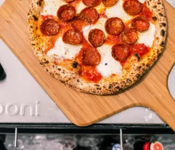 Ooni Bambus Pizzaschieber/Servierbrett, ca. B36/H1/T58 cm