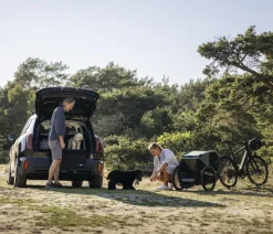 THULE® Allax threshold compatible S Hundetransportbox für Fahrzeuge mit Ladekante, ca. B58/H55/T72-80 cm