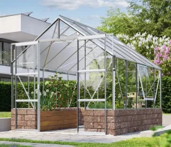 Vitavia Gewächshaus Cassiopeia 8300 ESG/HKP, inkl. Sockelmauer Herbstlaub