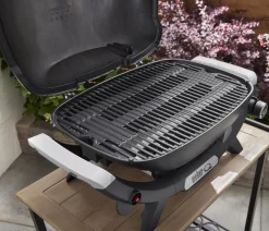 Weber Gasgrill Q2100N, ca. B76/H42/T50 cm